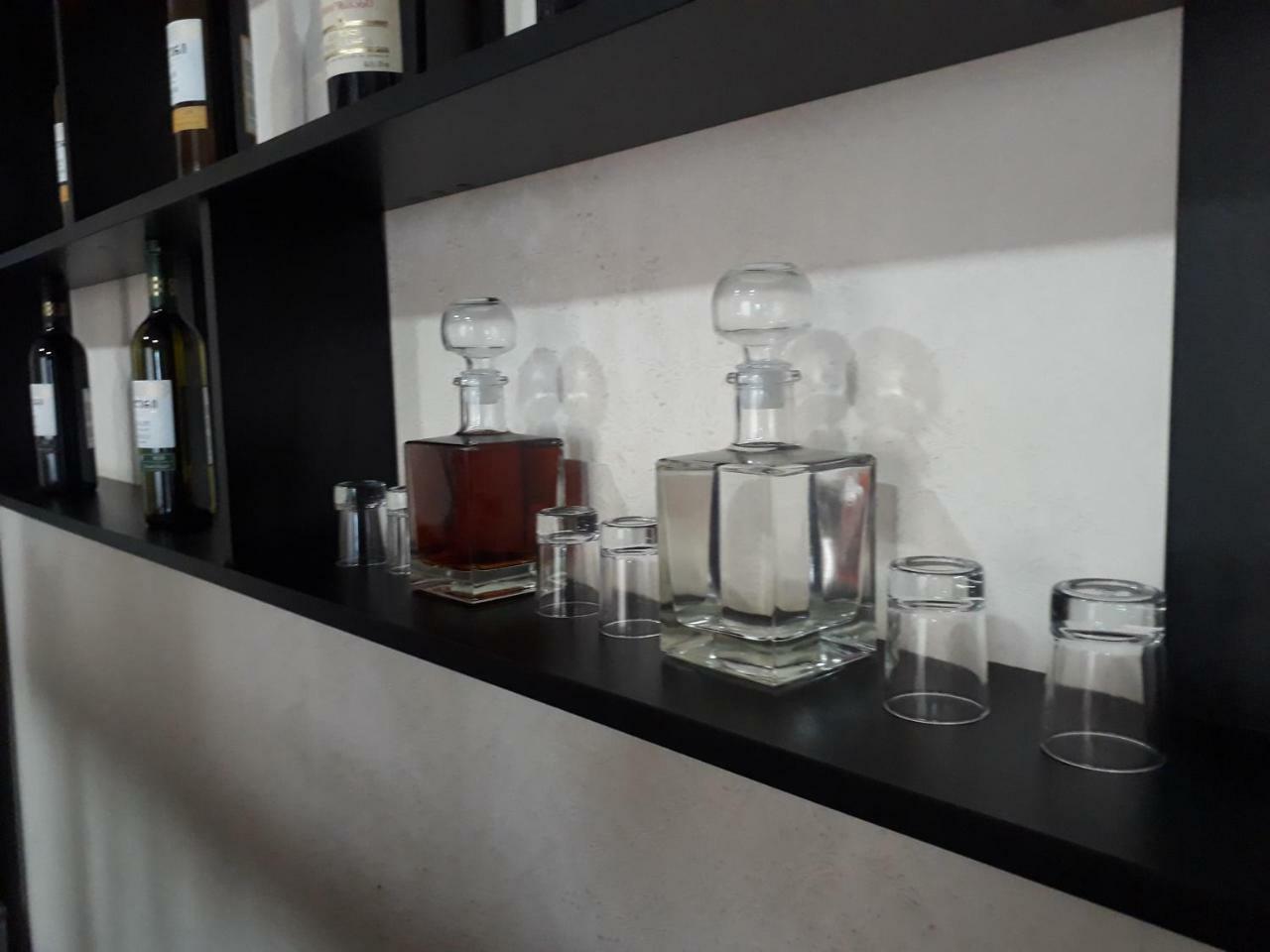 Rostus Hotel Tbilisi ภายนอก รูปภาพ