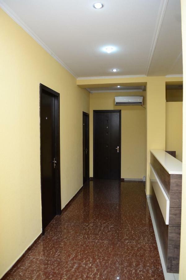 Rostus Hotel Tbilisi ภายนอก รูปภาพ